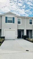 2194 Tay Wes Dr in St. Cloud, FL - Building Photo