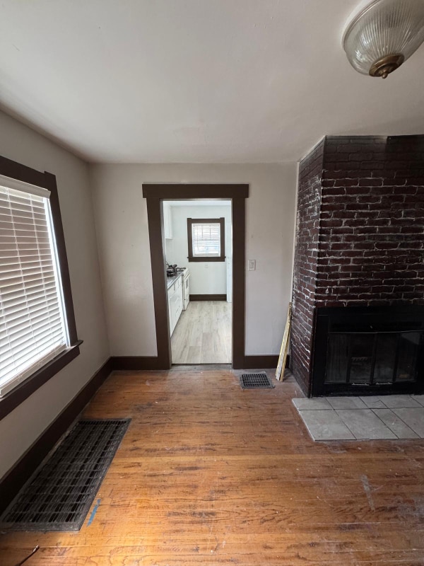 property at 2005 N Charles St