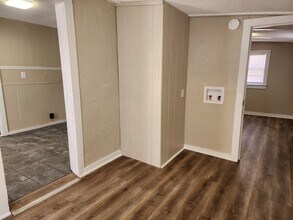 213 W 9th St in Portales, NM - Building Photo - Building Photo