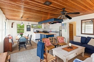 12 Seneca Walk in Brookhaven, NY - Building Photo - Building Photo