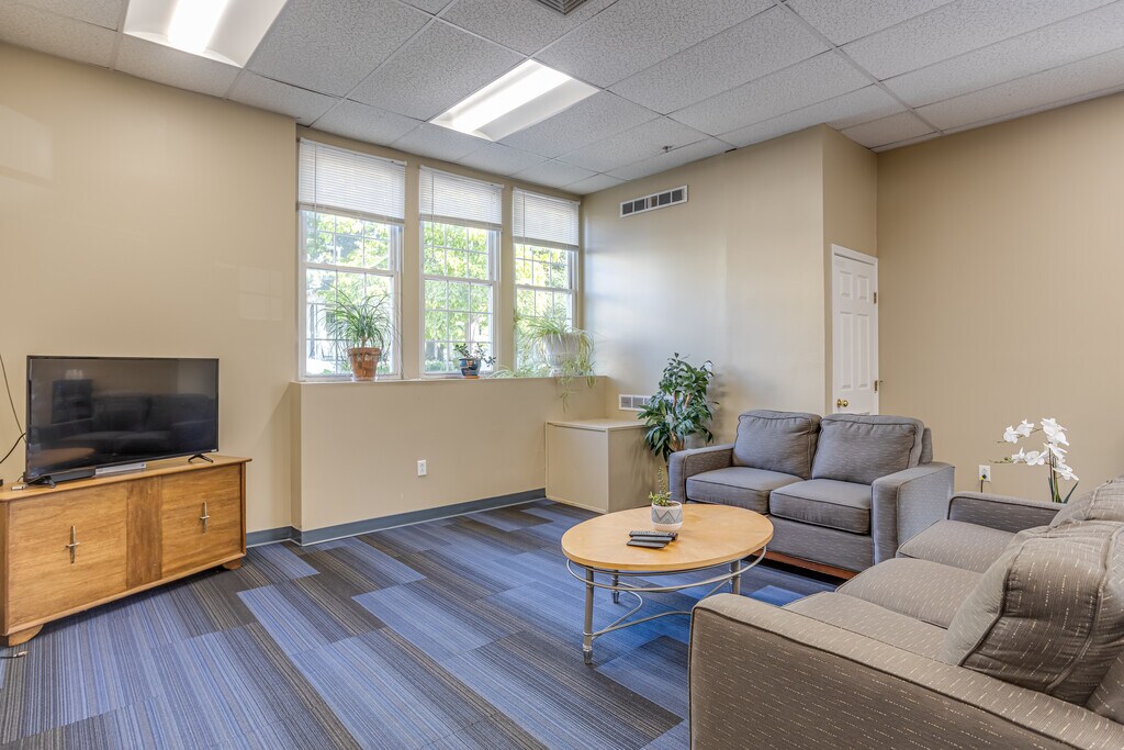 Townhouse Apartments in Whitman, MA