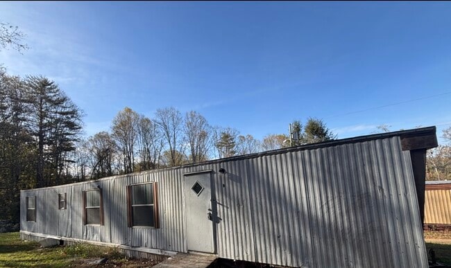 property at 40 Mcilwain Rd