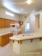 4540 W Roberts Ave in Fresno, CA - Building Photo - Building Photo