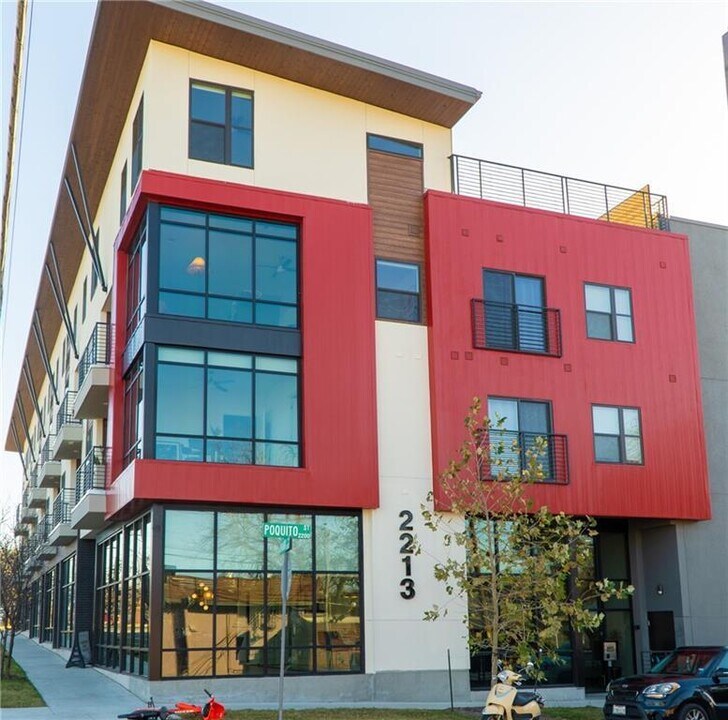 2213 Poquito St in Austin, TX - Building Photo
