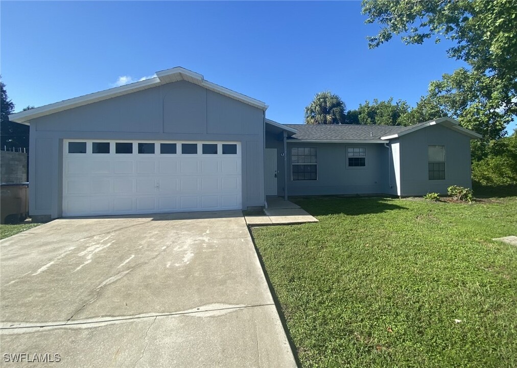 1212 NE 10th St in Cape Coral, FL - Building Photo