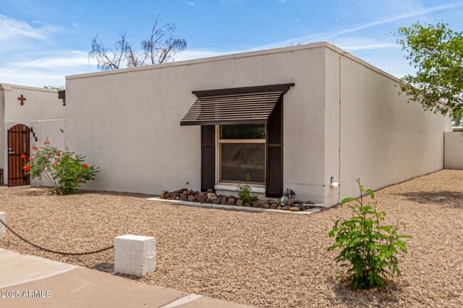 425 W Pebble Beach Dr in Tempe, AZ - Building Photo - Building Photo
