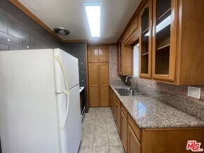 1122 N Formosa Ave in West Hollywood, CA - Building Photo - Building Photo