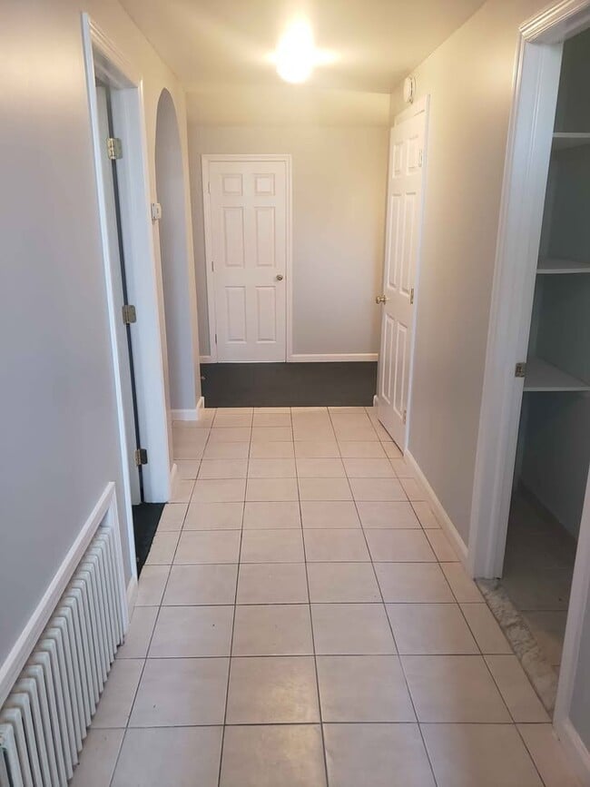 274 Robin St in Bridgeport, CT - Foto de edificio - Building Photo