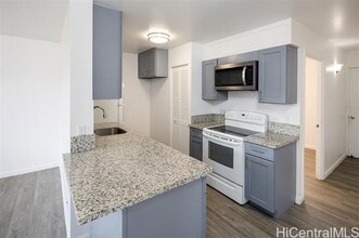 633 Nalanui St in Honolulu, HI - Building Photo - Building Photo