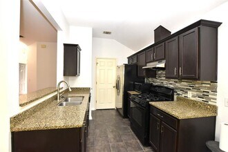 240 Briarstone Dr in Buda, TX - Building Photo - Building Photo