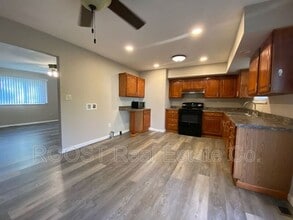 3323 Upper Valley Pike in Springfield, OH - Building Photo - Building Photo