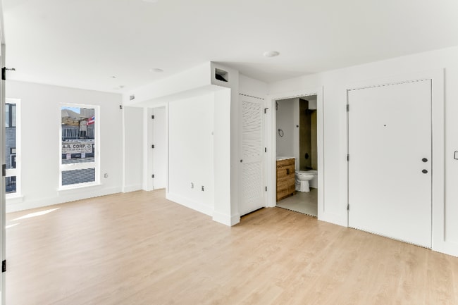 2520 N Front St in Philadelphia, PA - Building Photo - Building Photo