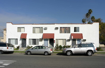 7001-7003 Remmet Ave in Canoga Park, CA - Building Photo - Building Photo