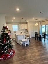 30555 Thunderbird Dr in Wesley Chapel, FL - Building Photo - Building Photo