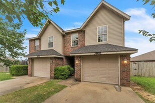 3108 S B St in Rogers, AR - Building Photo