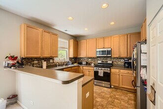 1200 Waverly Dr in Volo, IL - Building Photo - Building Photo