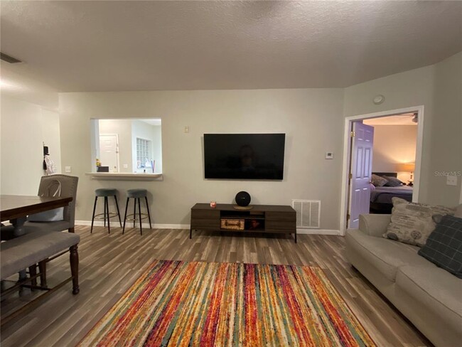 9507 Amberdale Ct-Unit -202 in Riverview, FL - Building Photo - Building Photo