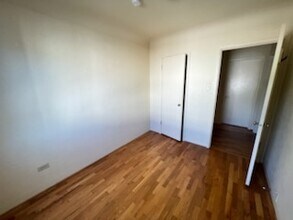 235 Cook St in Victoria, BC - Building Photo - Building Photo