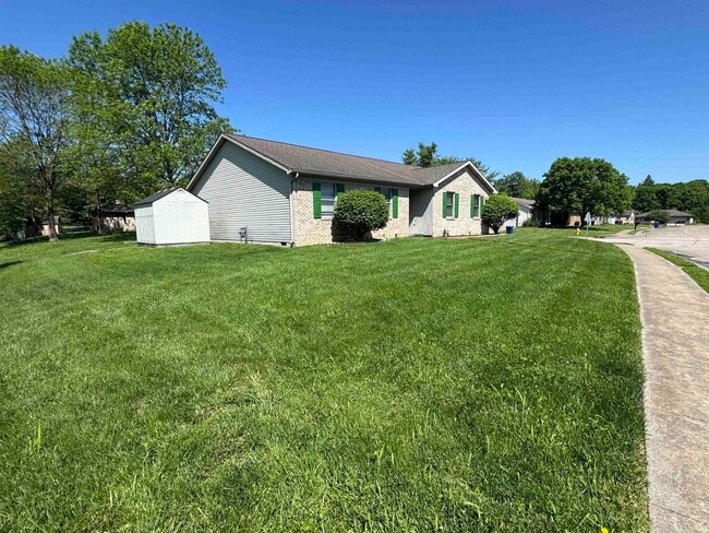 6155 Glacier Dr in Newburgh, IN - Building Photo - Building Photo
