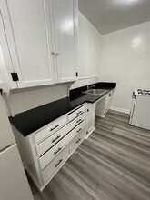 1725 N Edgemont St in Los Angeles, CA - Building Photo - Building Photo