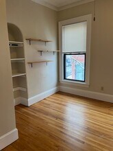 760 Congress St, Unit 3 in Portland, ME - Foto de edificio - Building Photo