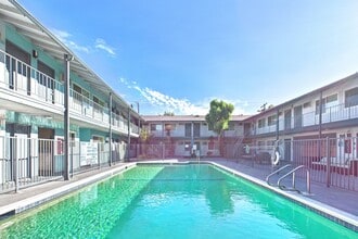 Aqua South in Mission Hills, CA - Building Photo - Building Photo