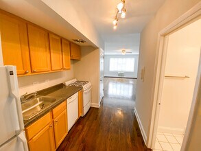 2600 W Logan Blvd in Chicago, IL - Building Photo - Building Photo