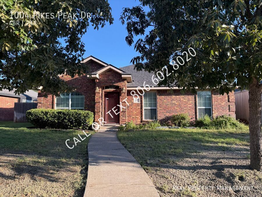 1004 Pikes Peak Dr in Amarillo, TX - Building Photo