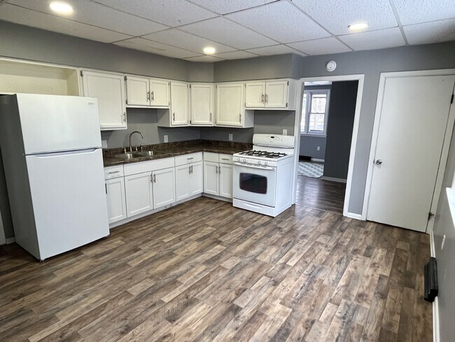 315 Oak Ave SE in Massillon, OH - Building Photo - Building Photo