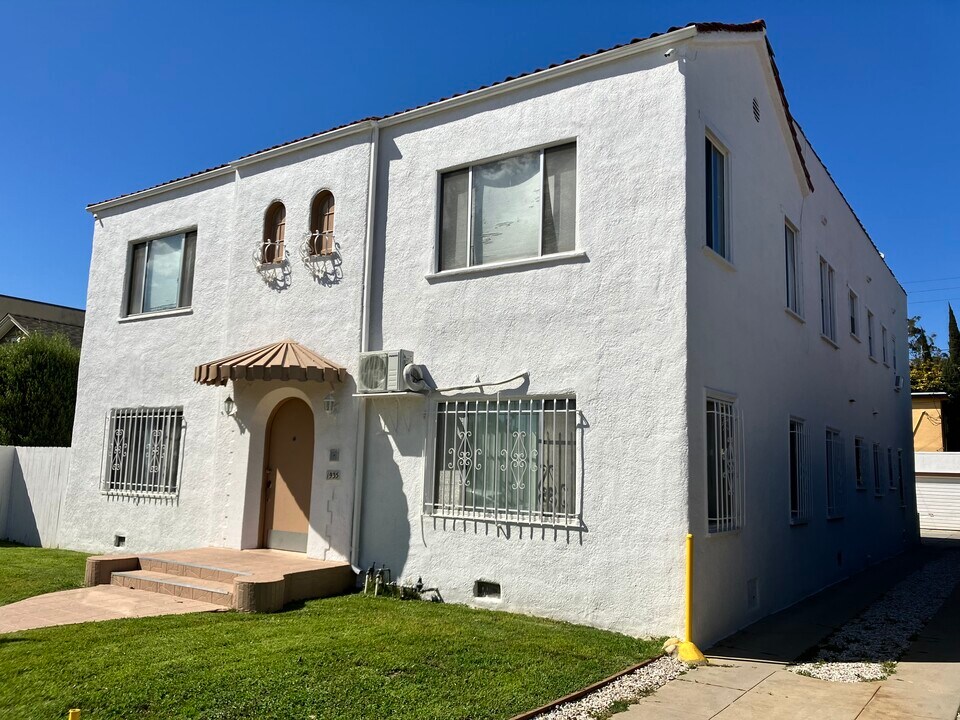 1935 W 23rd St in Los Angeles, CA - Building Photo