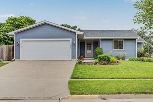 4105 Harris St in Ames, IA - Building Photo