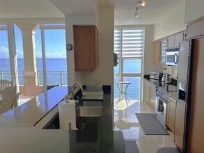 2080 S Ocean Dr, Unit PH12 in Hallandale Beach, FL - Foto de edificio - Building Photo