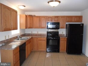 69 Herman Ave in Lemoyne, PA - Building Photo - Building Photo