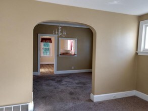 3536 Linwood Ave in Cincinnati, OH - Building Photo - Building Photo