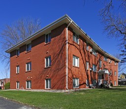 Elm Apartments in Waconia, MN - Building Photo - Building Photo