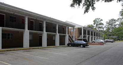 Hillside Apartments in Lake City, FL - Building Photo - Building Photo