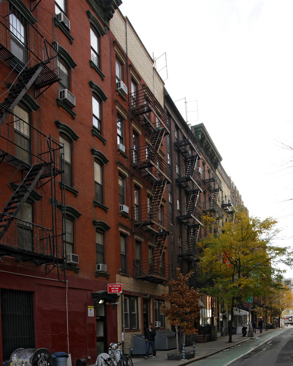 120 Suffolk St in New York, NY - Building Photo