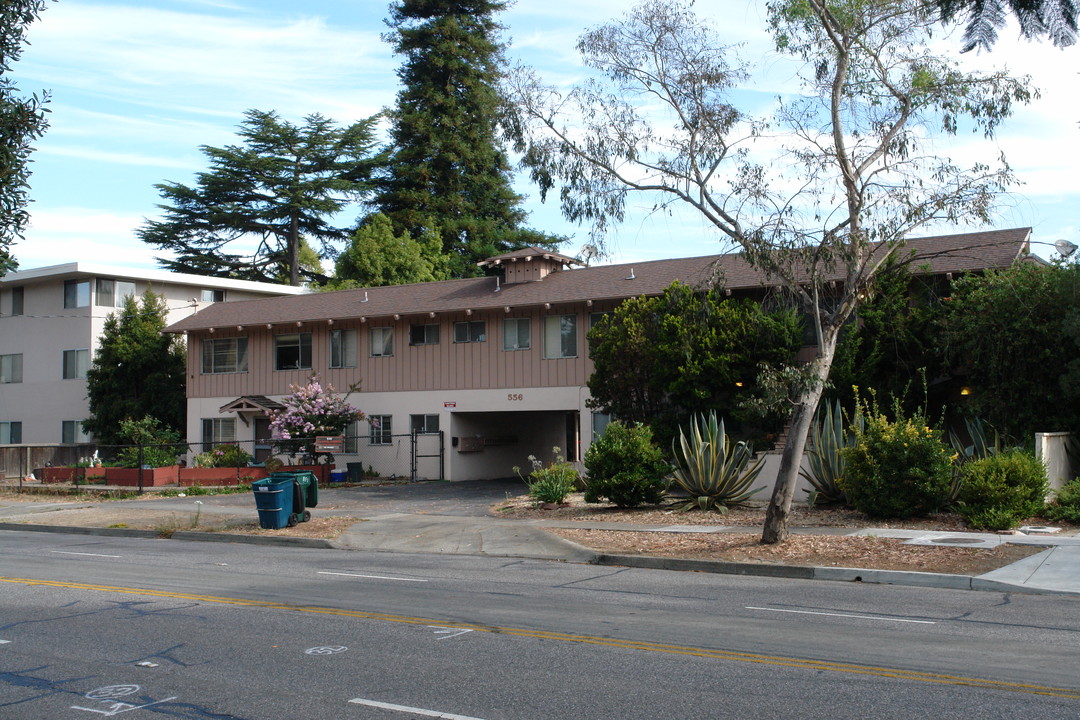 Clarie Court Apartments in Burlingame, CA - Building Photo