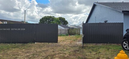 15238 SW 58th Terrace in Miami, FL - Building Photo - Building Photo