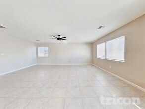 8956 Wolf River Dr in Reno, NV - Building Photo - Building Photo