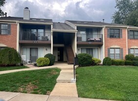 80 Sage Ct in Bedminster, NJ - Building Photo