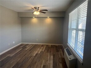 802 W Tahlequah St in Siloam Springs, AR - Building Photo - Building Photo