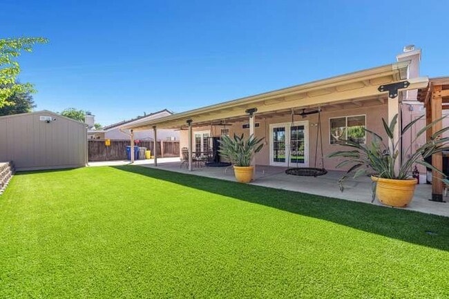 7634 N Dearing Ave in Fresno, CA - Building Photo - Building Photo