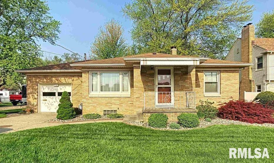 2645 7th St in East Moline, IL - Building Photo
