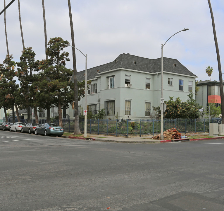 3551 W 5th St in Los Angeles, CA - Building Photo