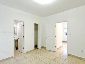 5835 SW 4th St in Miami, FL - Building Photo - Building Photo