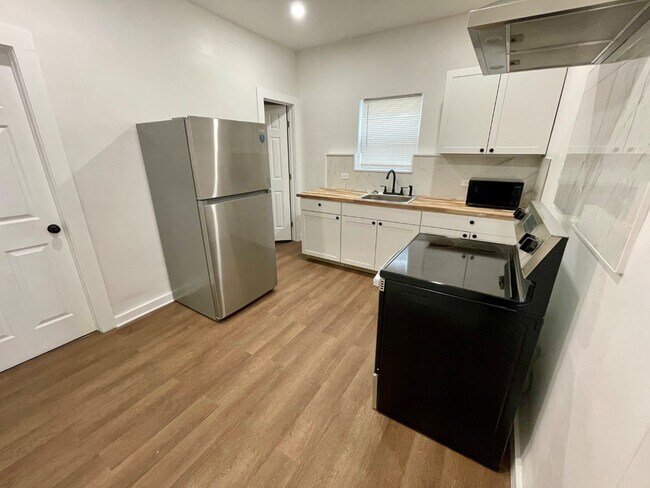 537 Washington Ave in Albany, NY - Building Photo - Building Photo