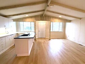 551 E 12th St, Unit 549 in Erie, PA - Building Photo