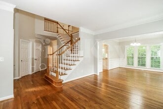 5386 Beechmont Dr in Greensboro, NC - Building Photo - Building Photo