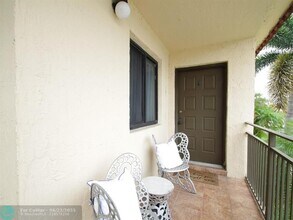 16491 Blatt Blvd in Weston, FL - Building Photo - Building Photo